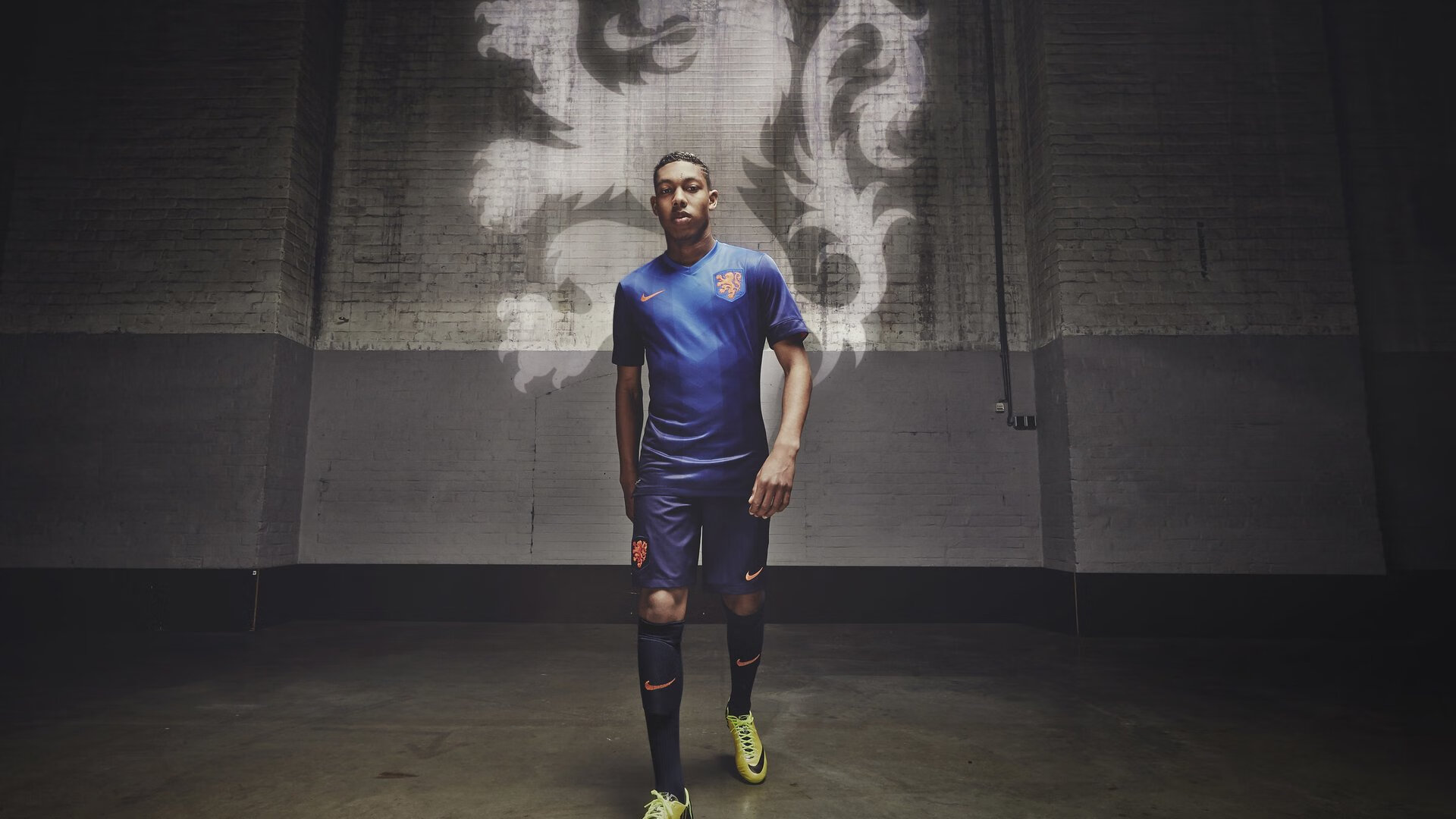 乐鱼体育在线下载-体育新闻中心发布国家运动员社交媒体行为规范草案，运动员面对媒体的礼仪